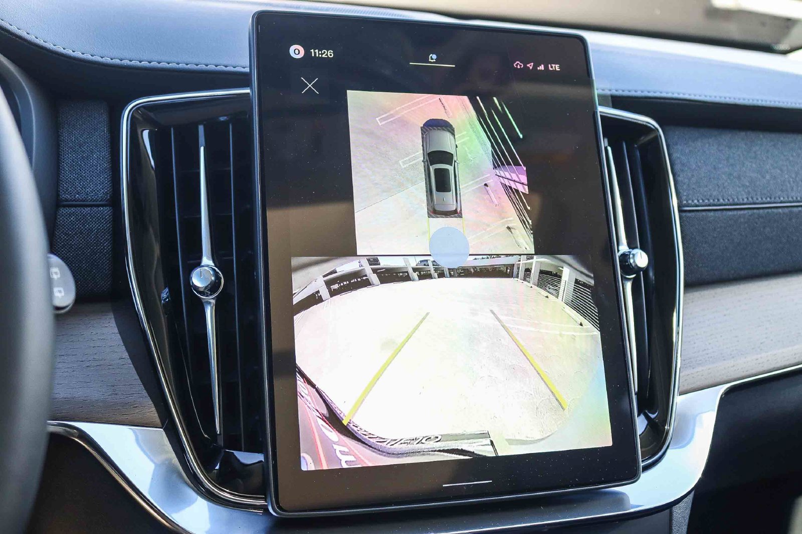 New 2027 Volvo XC90 B6 Plus AWD/4WD image 25