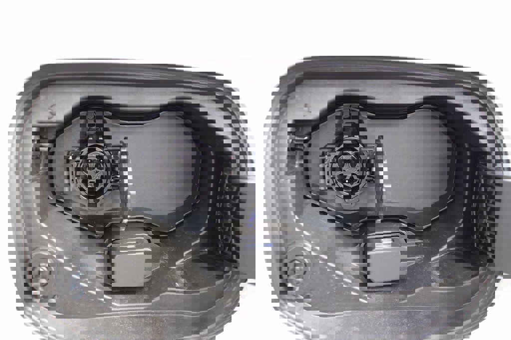 New 2025 Mitsubishi Outlander SE image 28