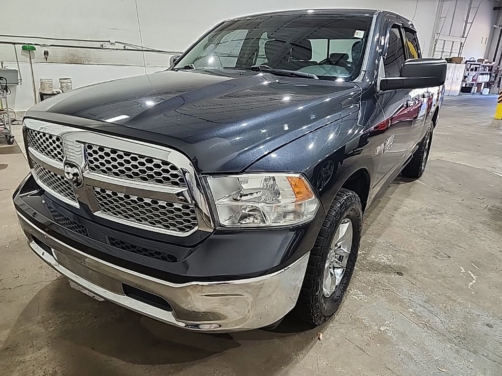 Used 2014 RAM 1500 Classic SLT AWD/4WD image 3