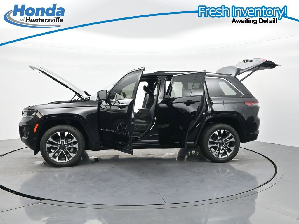 Used 2023 Jeep Grand Cherokee Overland AWD/4WD image 48