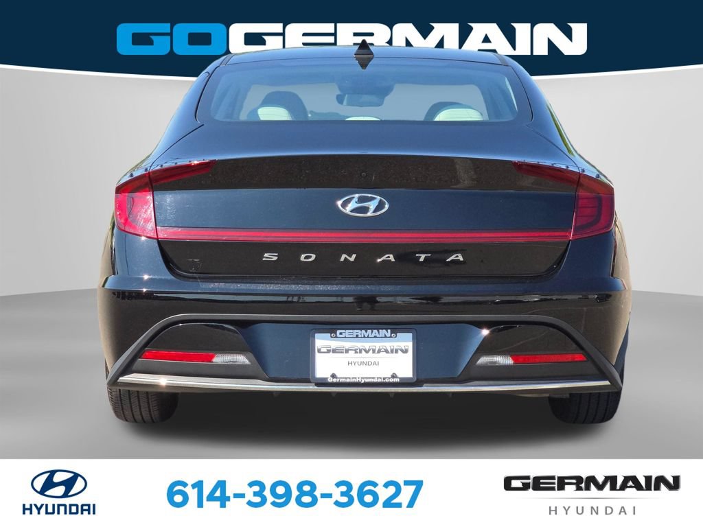 Used 2023 Hyundai Sonata SE w/ Cargo Package FWD image 9