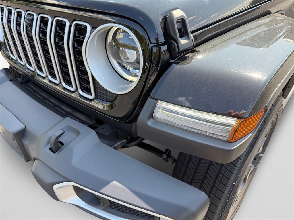 New 2025 Jeep Wrangler Sahara image 22