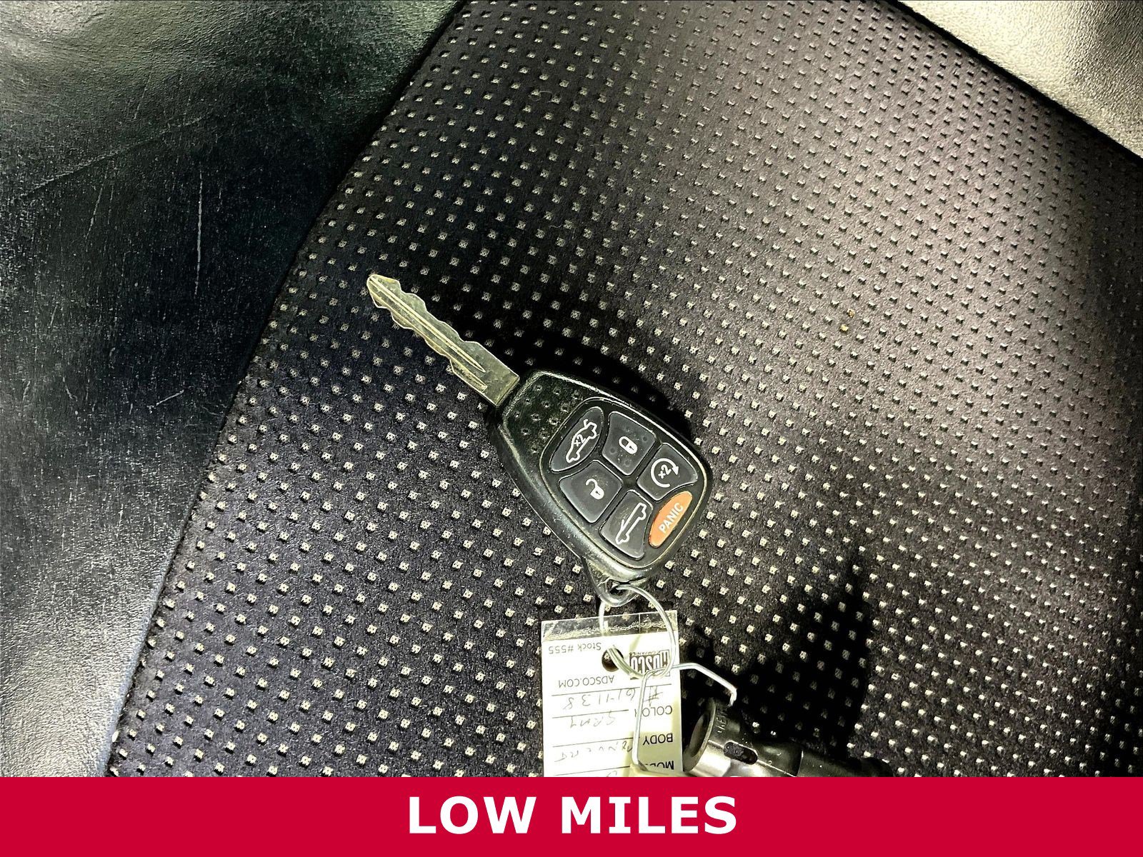 Used 2011 Chrysler 200 S FWD image 29