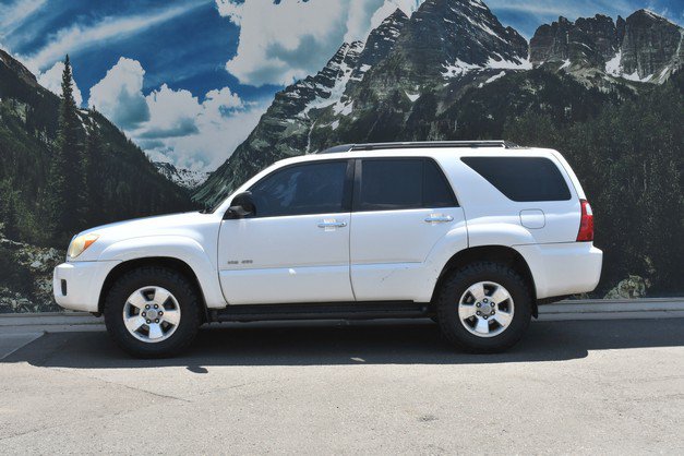 Used 2007 Toyota 4Runner SR5 AWD/4WD image 7