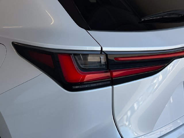 Certified 2025 Lexus NX 350 AWD w/ Accessory Package (2T) image 18