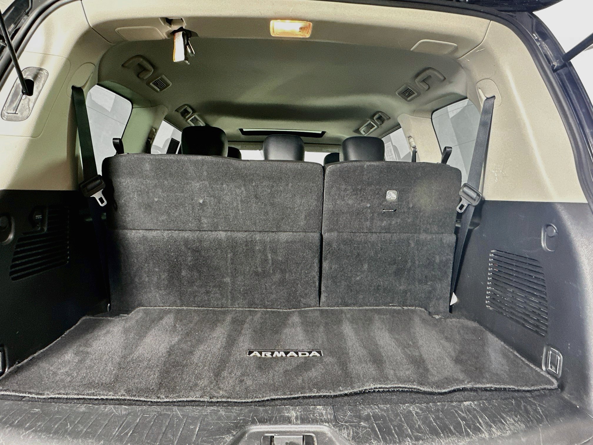 Used 2023 Nissan Armada SL RWD image 31