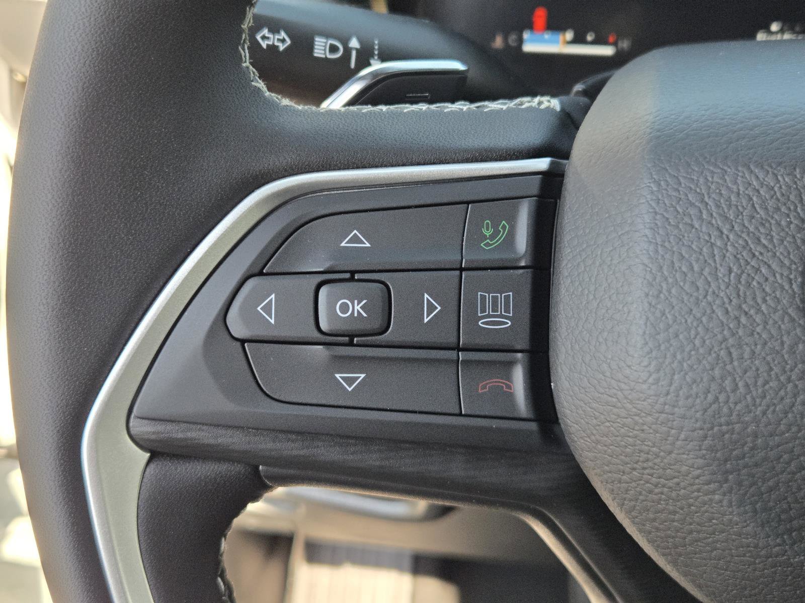 New 2026 Jeep Grand Cherokee L Laredo RWD image 17