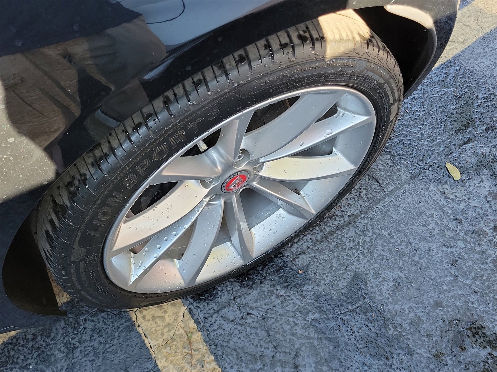 Used 2016 Jaguar F-TYPE S image 9