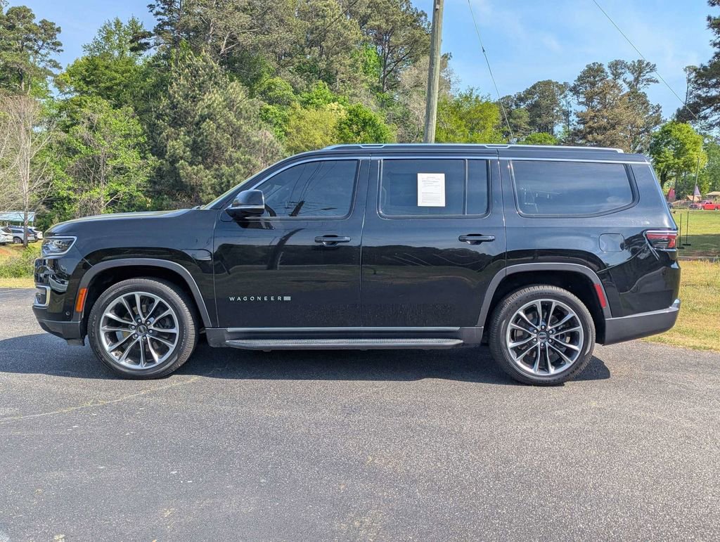 Used 2022 Jeep Wagoneer Series II w/ Premium Group I AWD/4WD image 3