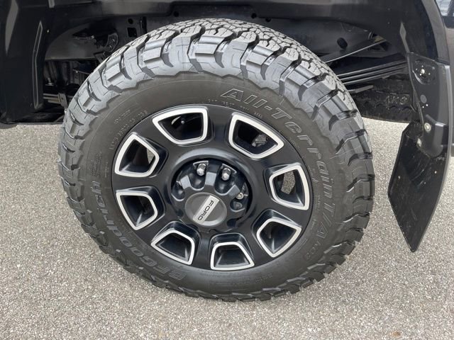 Used 2024 Ford F250 Platinum image 44