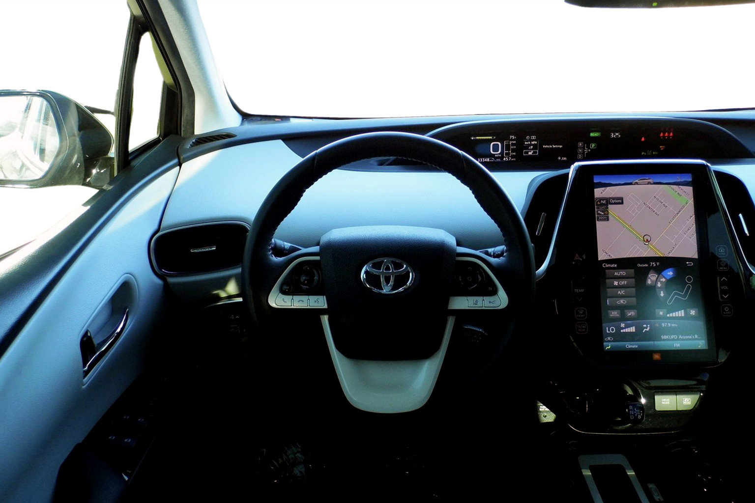 Used 2018 Toyota Prius Four Touring image 12