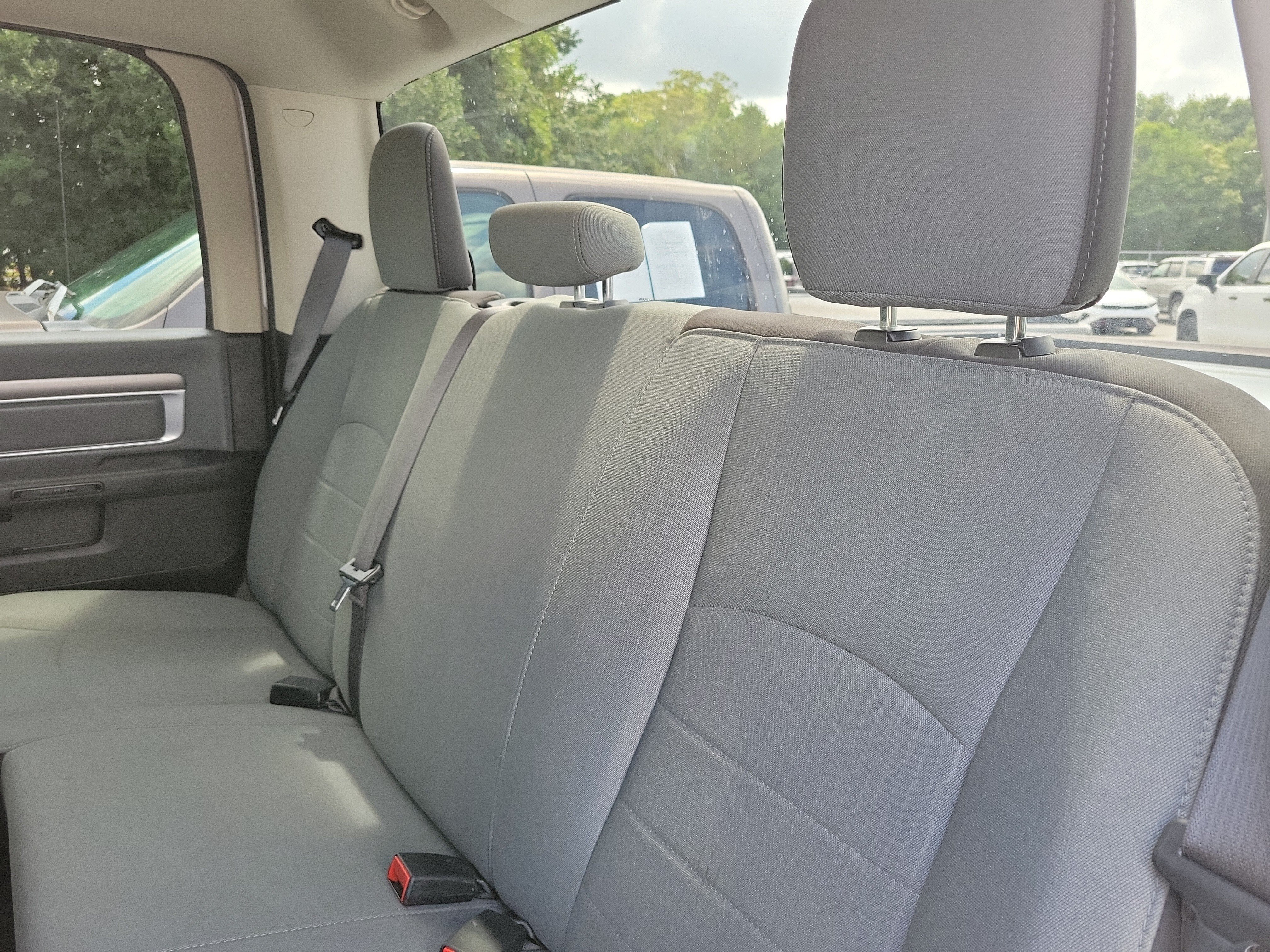 Used 2022 RAM 1500 Classic SLT AWD/4WD image 12