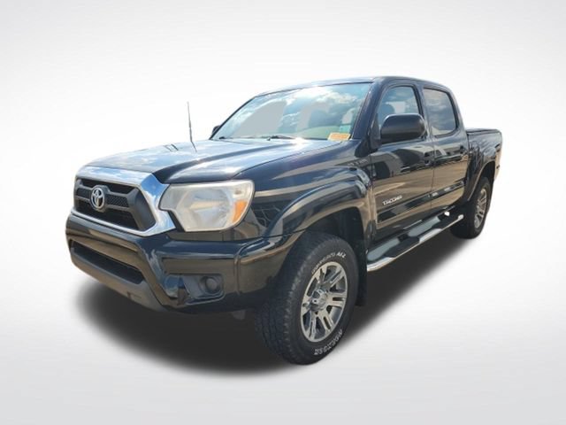 Used 2015 Toyota Tacoma PreRunner w/ SR5 Package RWD image 3