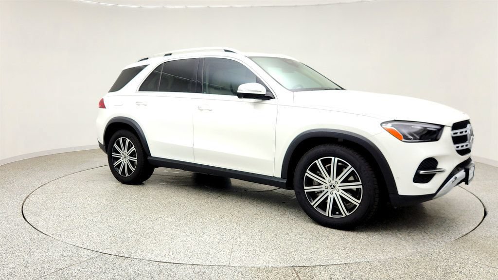 Used 2025 Mercedes-Benz GLE 450e 4MATIC w/ Winter Package image 3