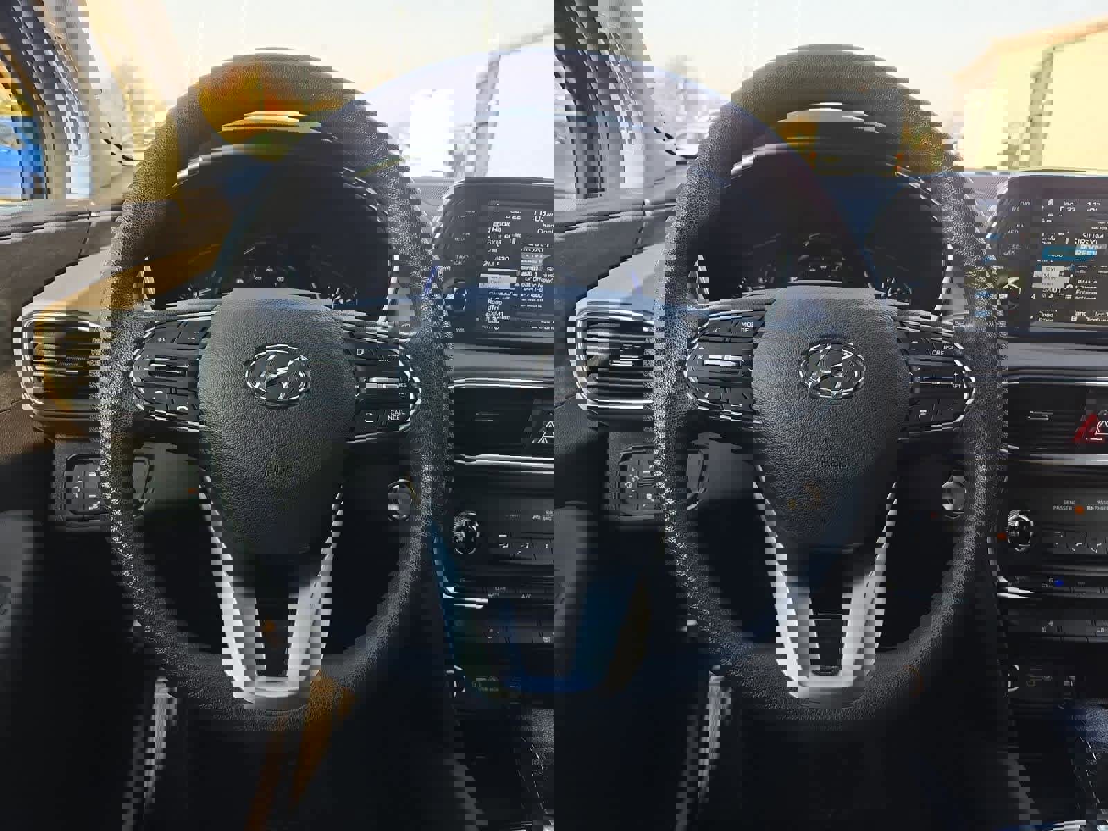 Used 2020 Hyundai Santa Fe SEL image 21