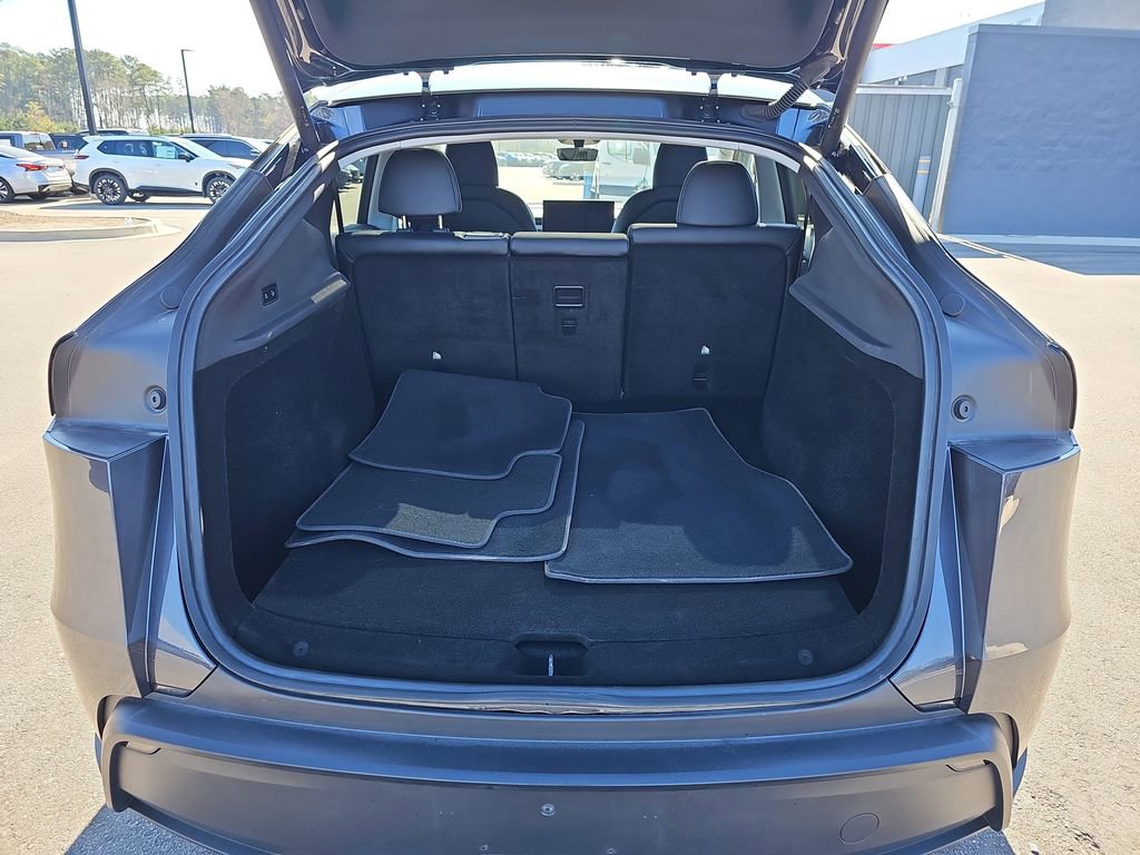 Used 2026 Tesla Model Y 2WD image 15