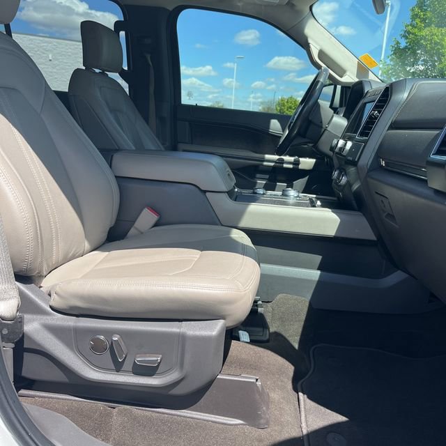 Used 2020 Ford Expedition Limited w/ Special Edition Package AWD/4WD image 12