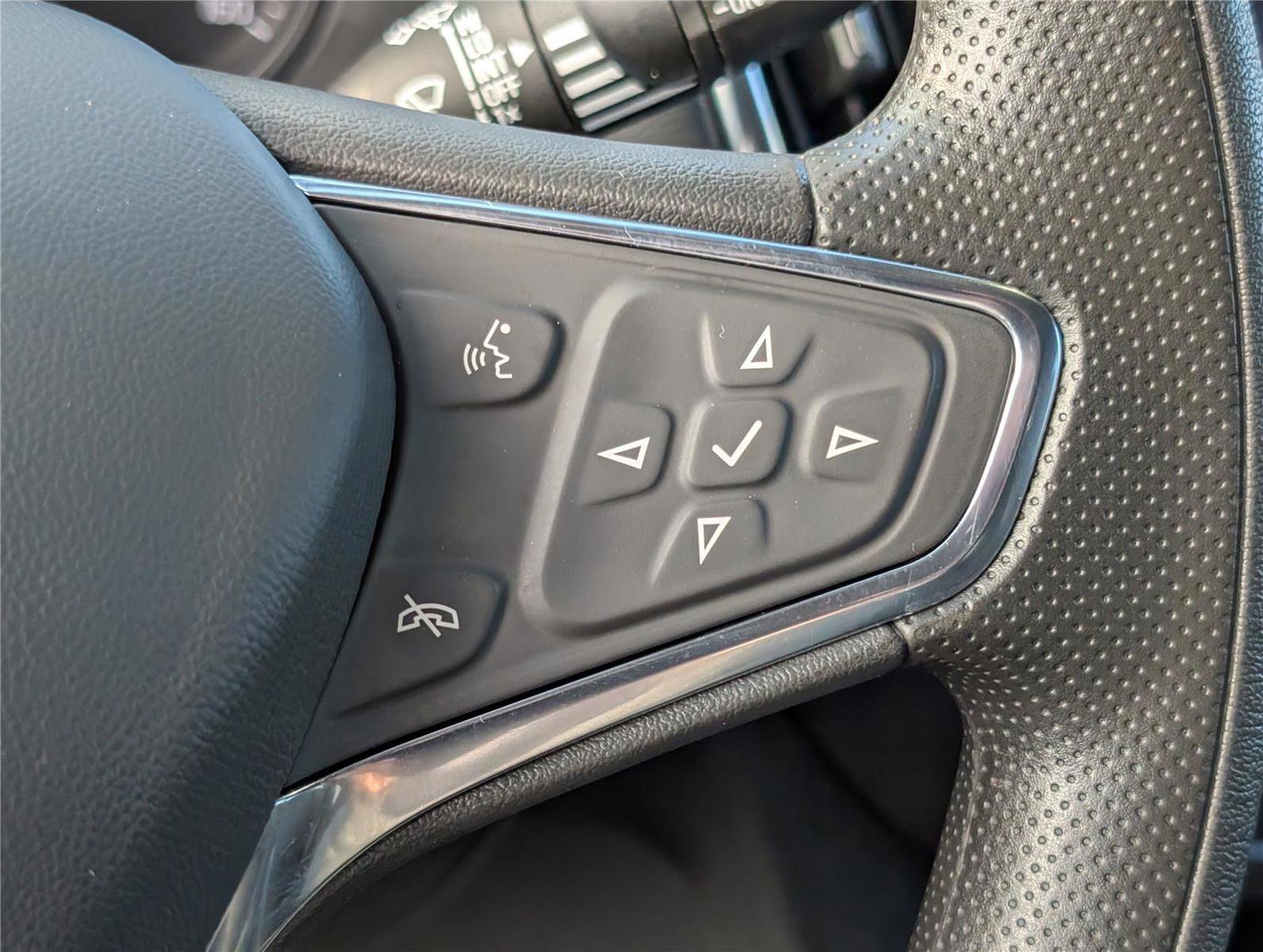 Used 2024 Chevrolet Equinox LT image 21