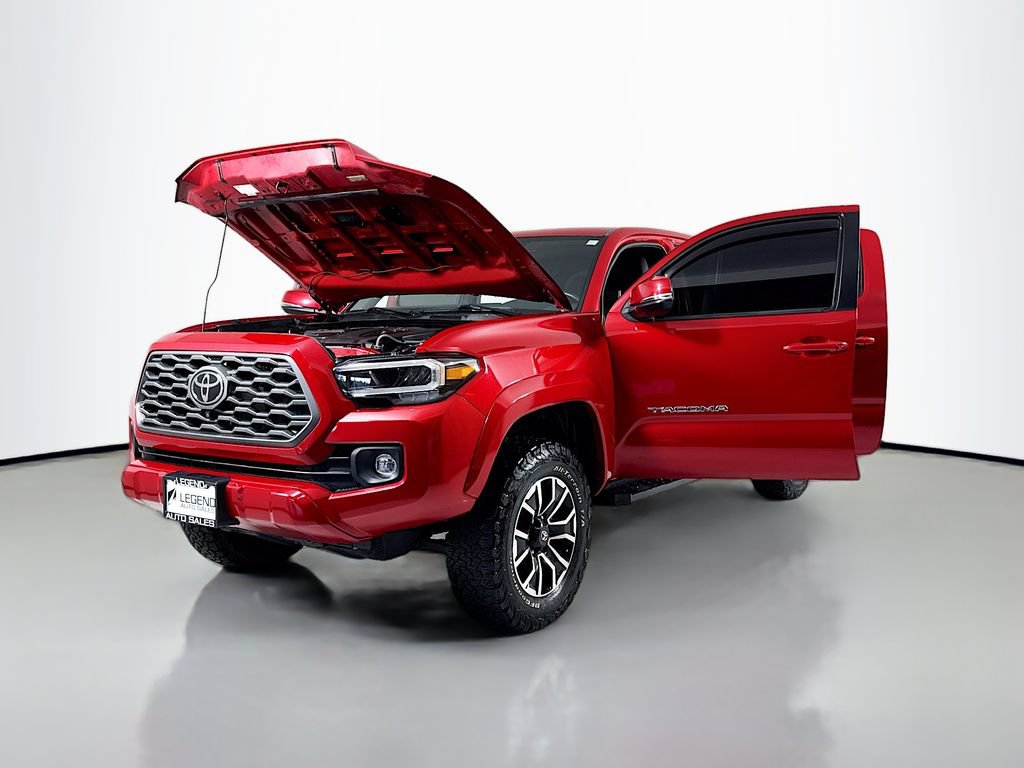 Used 2022 Toyota Tacoma TRD Sport w/ TRD Premium Sport Package AWD/4WD image 18