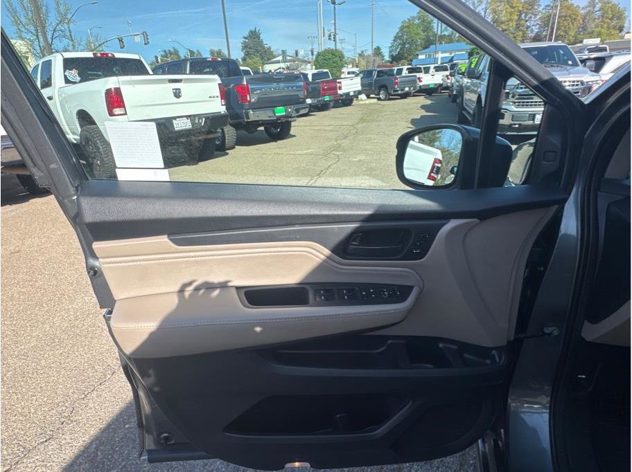 Used 2019 Honda Odyssey Touring image 15