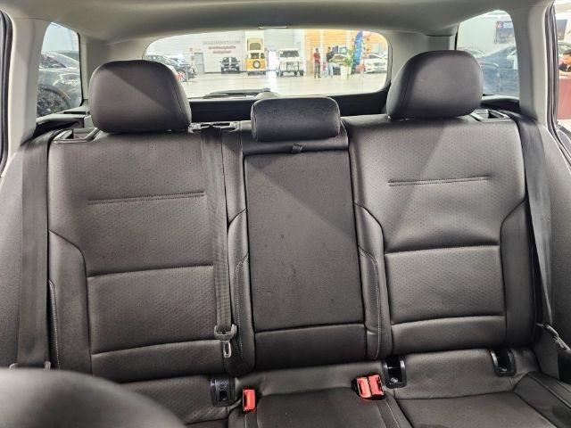 Used 2018 Volkswagen Golf Alltrack S image 36