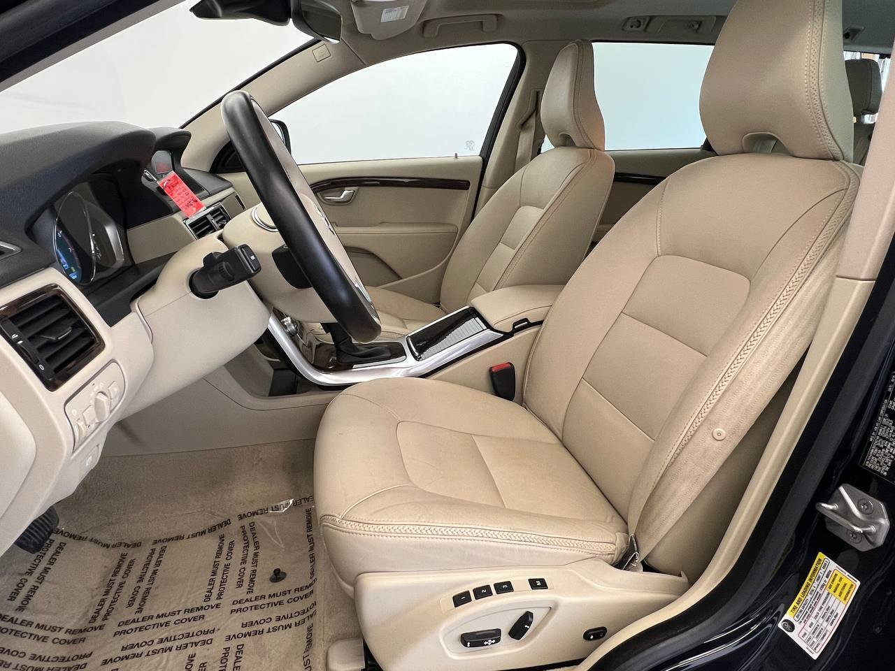 Used 2016 Volvo XC70 T5 Premier w/ Proximity Package FWD image 8