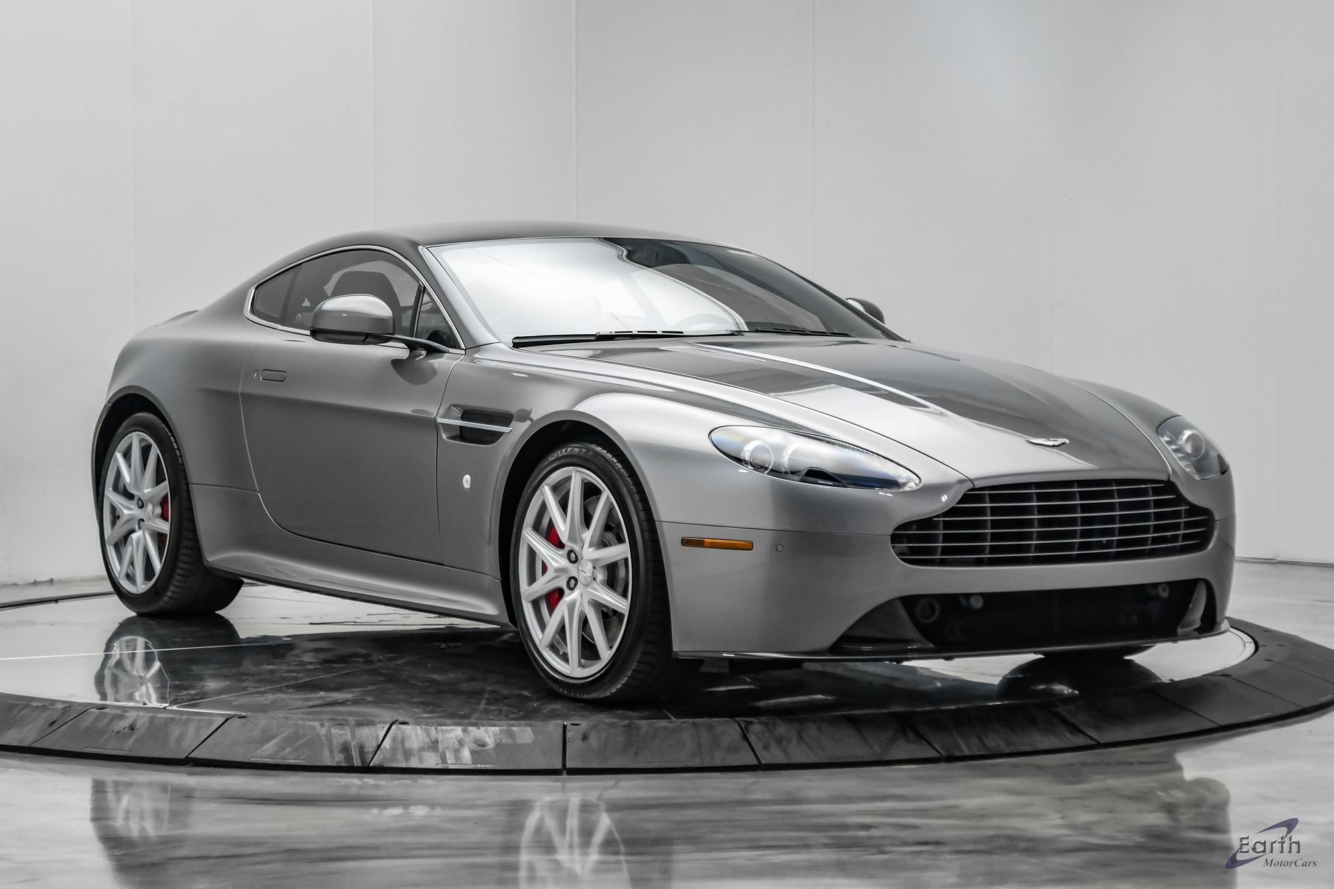 Used 2014 Aston Martin V8 Vantage S RWD image 28