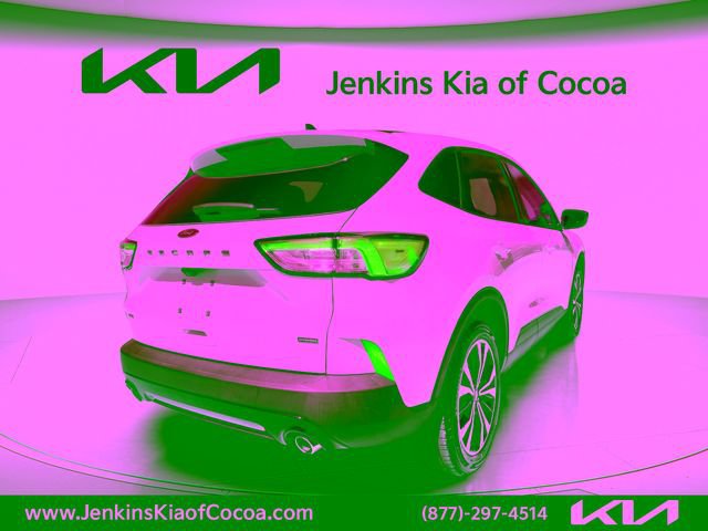 Used 2022 Ford Escape SE w/ SE Sport Appearance Package FWD image 5