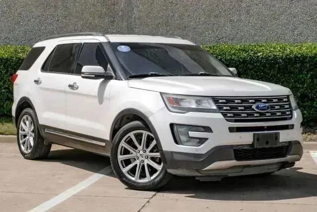 Used 2016 Ford Explorer Limited image 8