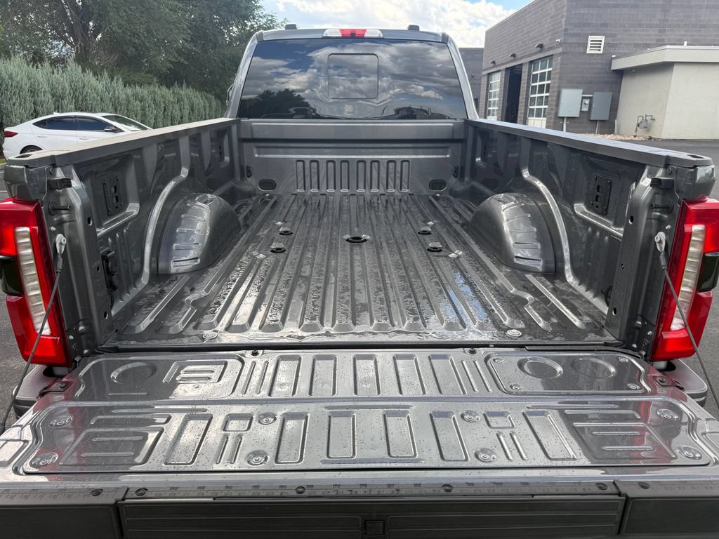 Used 2026 Ford F350 Lariat AWD/4WD image 16