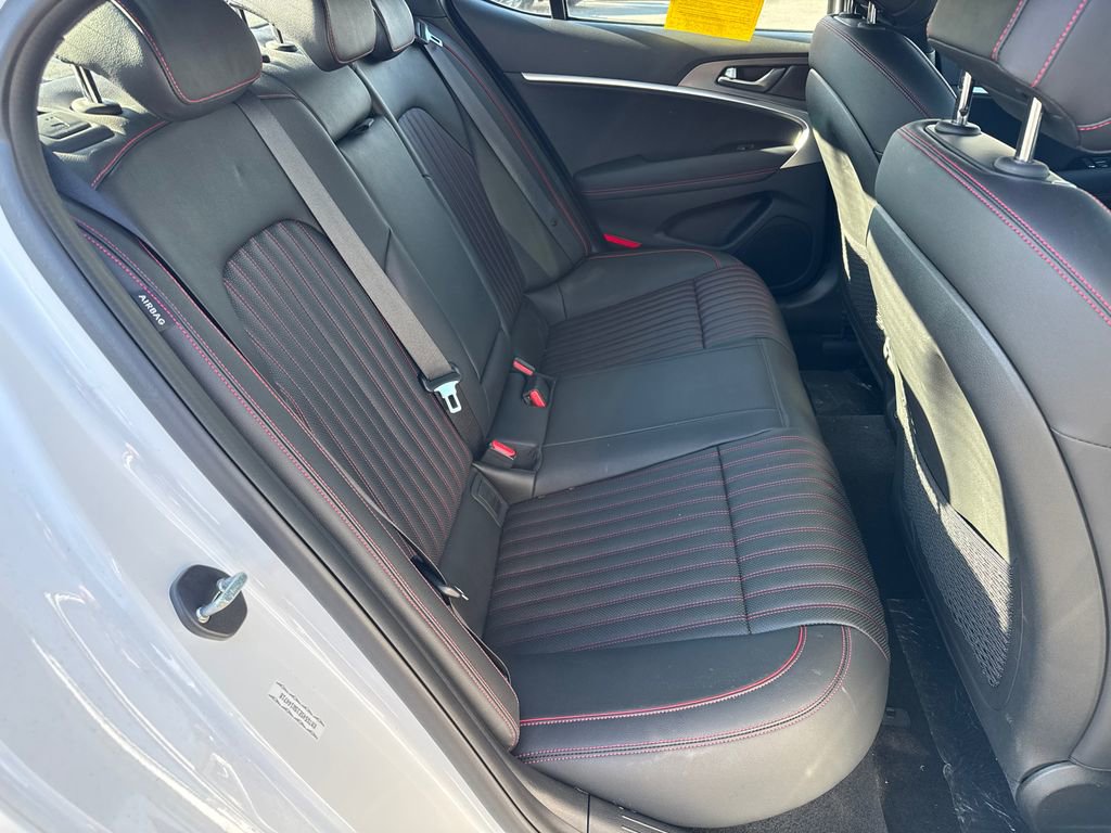 Used 2025 Genesis G70 3.3T Advanced image 15