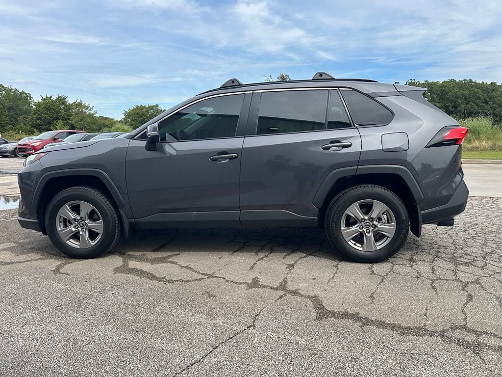 Used 2024 Toyota RAV4 XLE w/ Convenience Package FWD image 8
