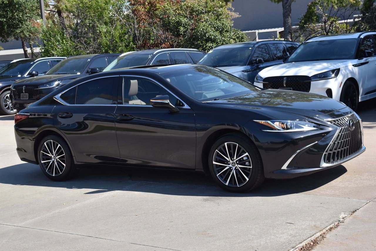 Used 2025 Lexus ES 350 w/ Premium Package FWD image 5