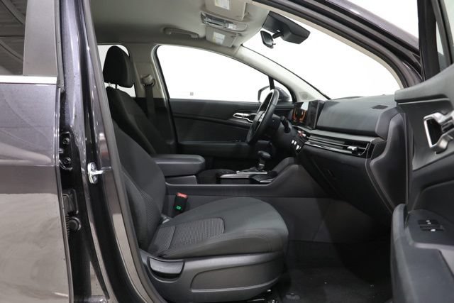 Used 2026 Kia Sportage LX FWD image 35