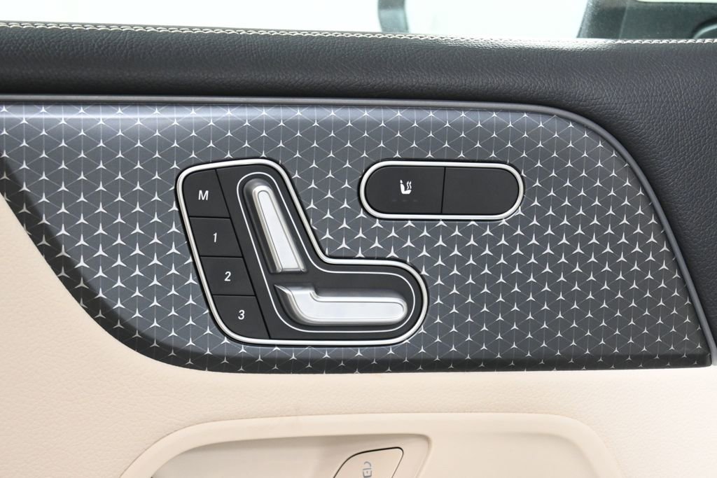 Certified 2026 Mercedes-Benz GLB 250 4MATIC image 30