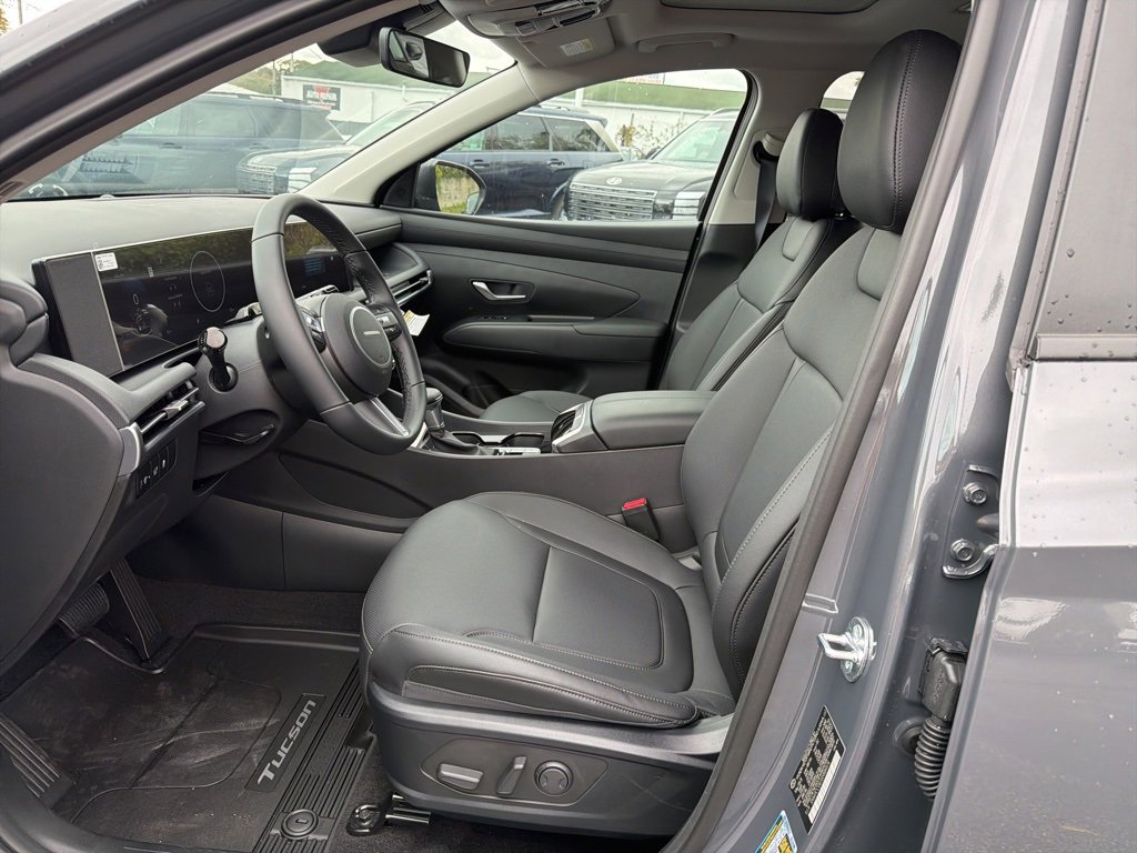 New 2025 Hyundai Tucson SEL image 12