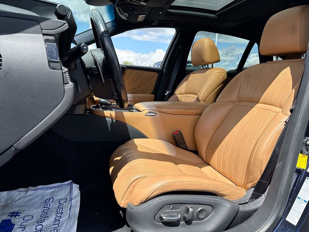 Used 2022 Lexus LS 500 AWD w/ Interior Upgrade Package image 9
