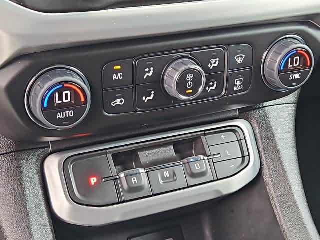 Used 2023 GMC Acadia SLE FWD image 31