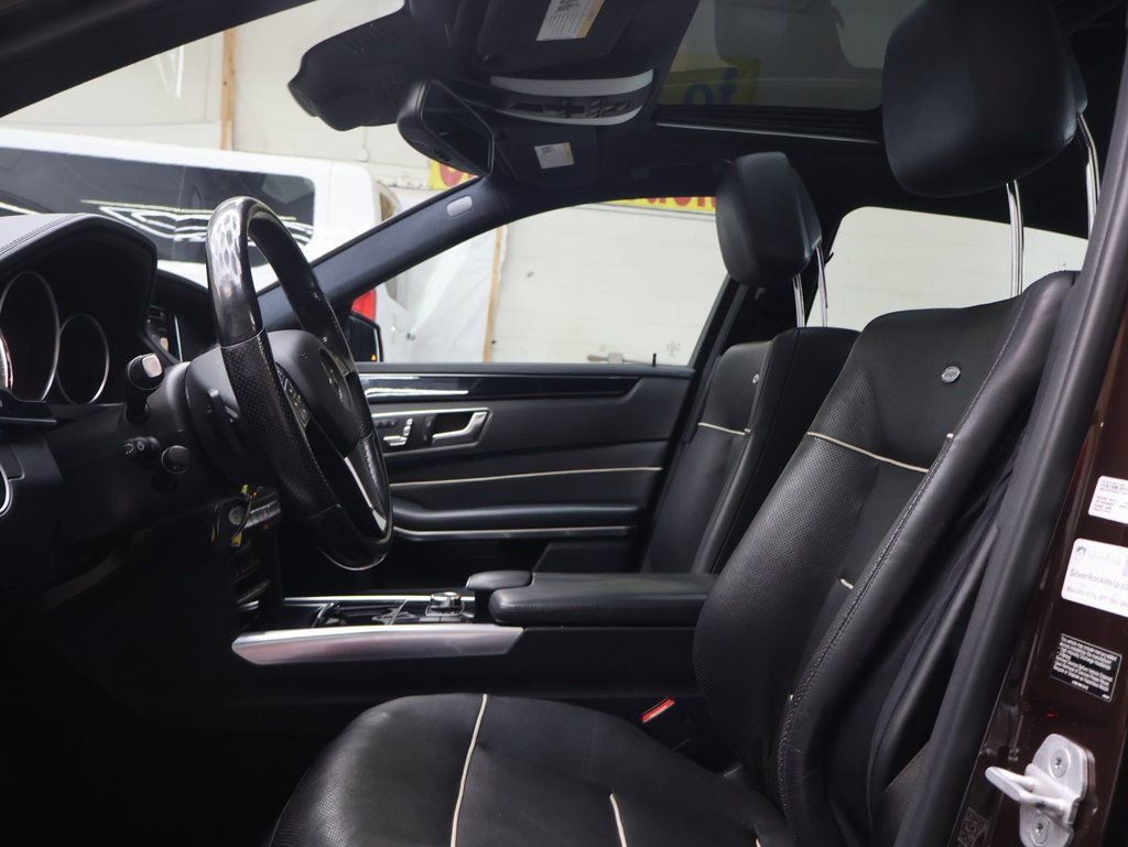 Used 2016 Mercedes-Benz E 400 4MATIC Sedan w/ Driver Assistance Package image 17