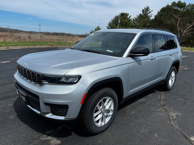 New 2024 Jeep Grand Cherokee L Laredo w/ Trailer Tow Package image 7