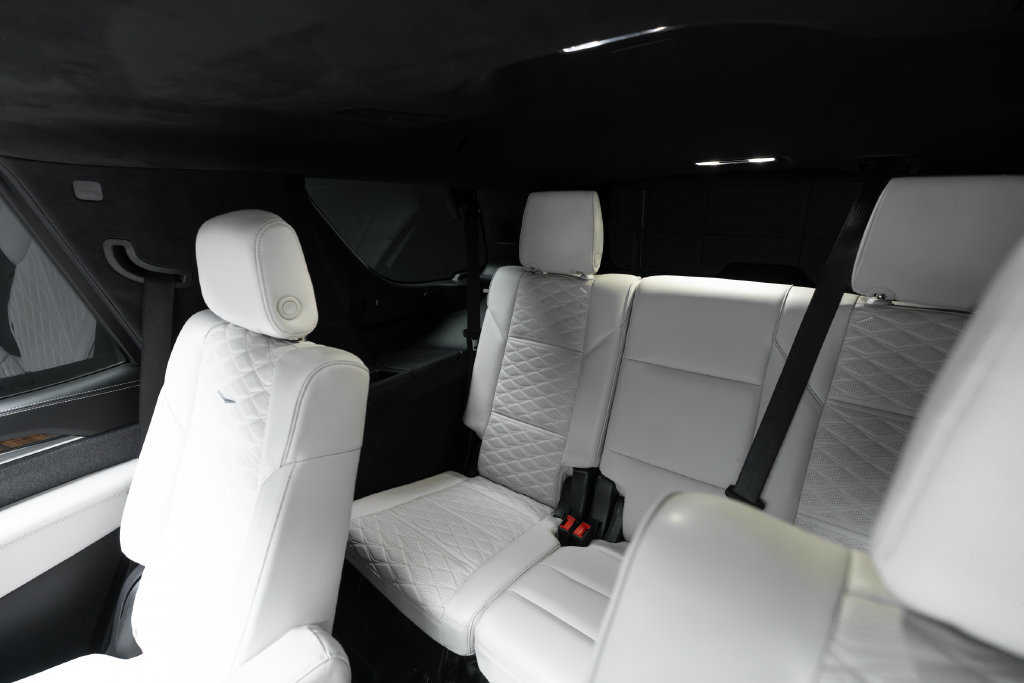 Used 2025 Cadillac Escalade Premium Luxury Platinum AWD/4WD image 49