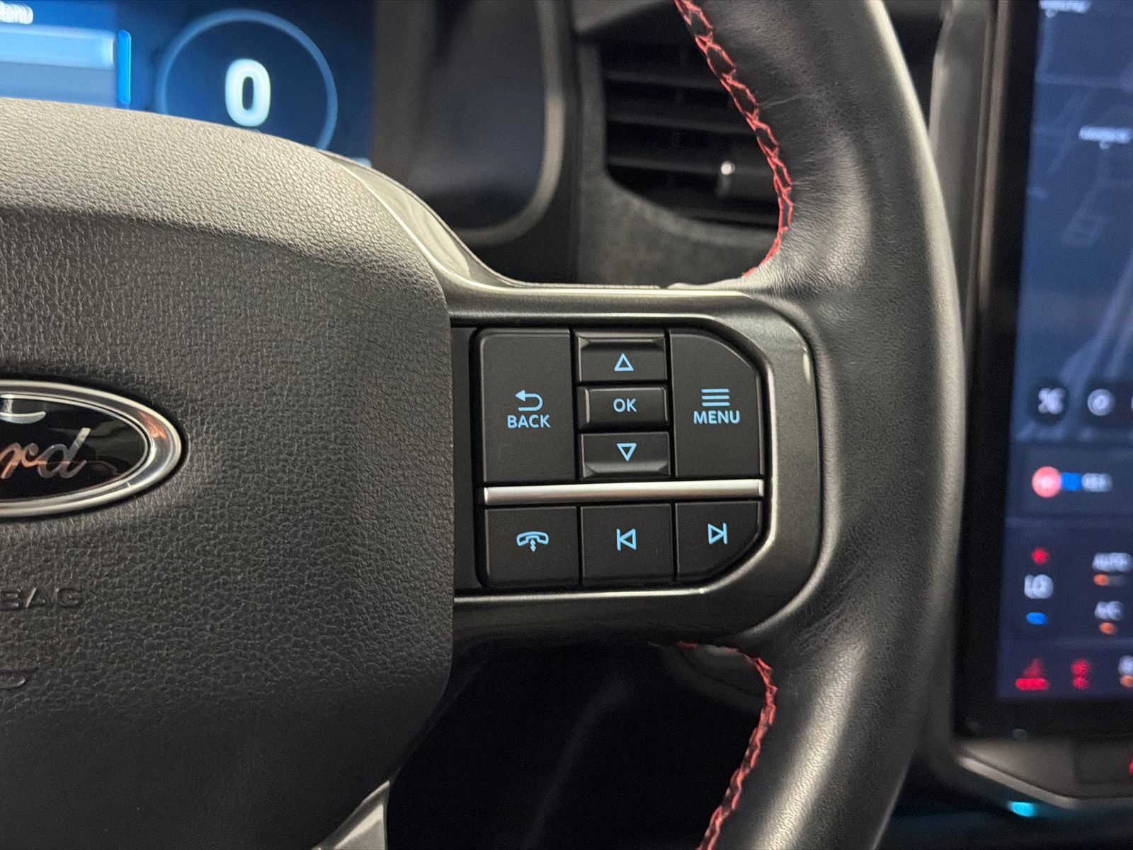 Used 2023 Ford Expedition Limited image 25