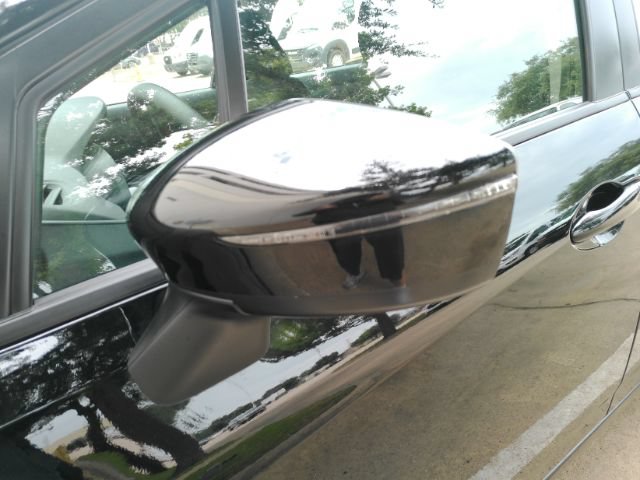 Used 2024 Nissan Versa SR w/ Trunk Package FWD image 16
