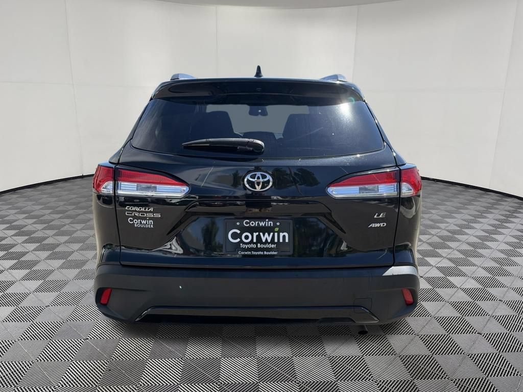 Used 2024 Toyota Corolla Cross LE AWD/4WD image 5