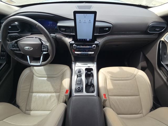 Used 2023 Ford Explorer Platinum w/ Technology Package AWD/4WD image 39