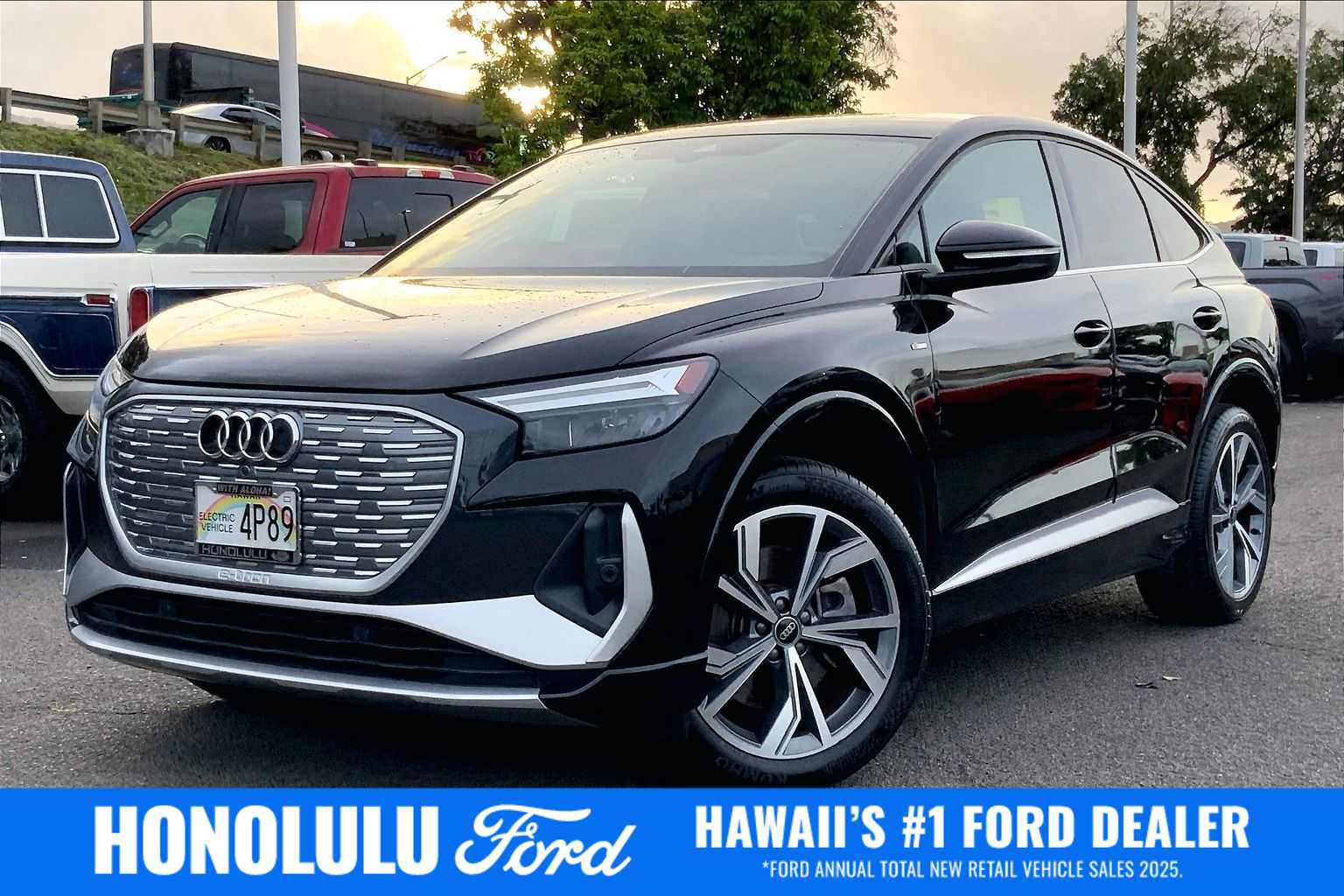 Used 2024 Audi Q4 e-tron Premium AWD/4WD image 1