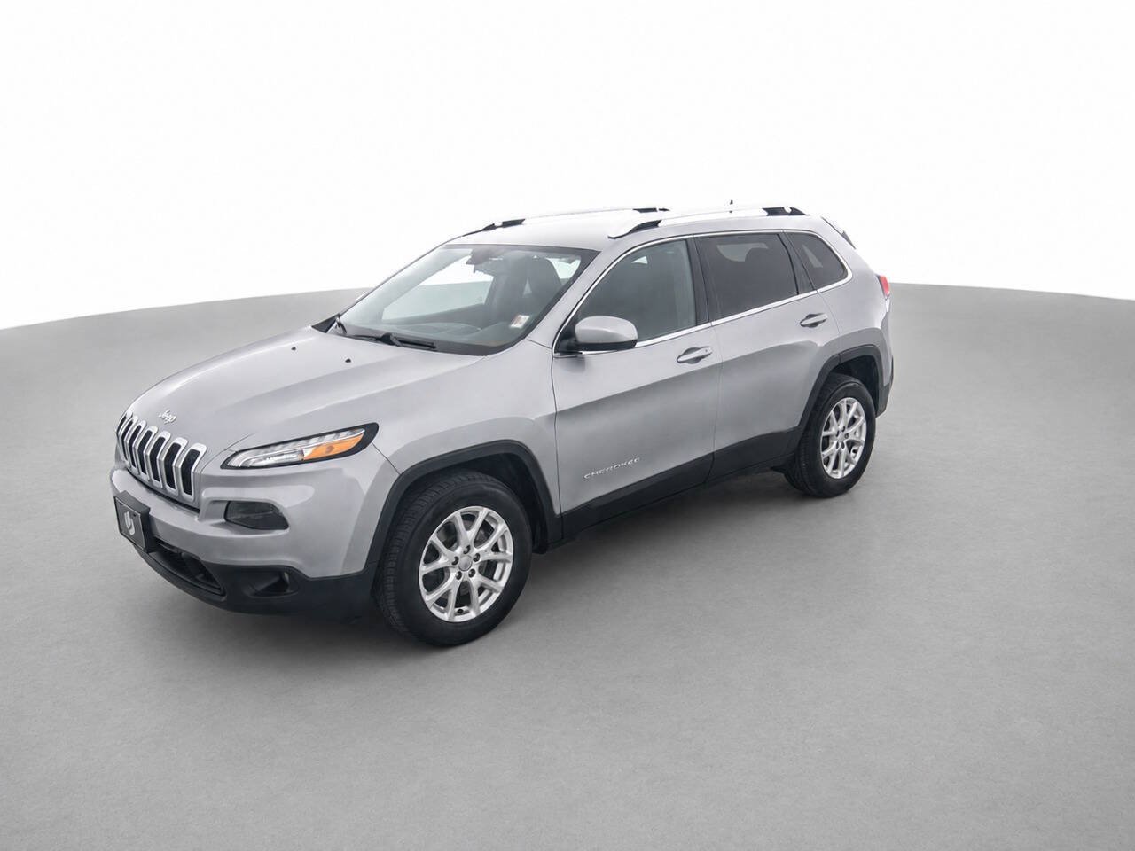 Used 2015 Jeep Cherokee Latitude w/ Comfort/Convenience Group AWD/4WD image 9
