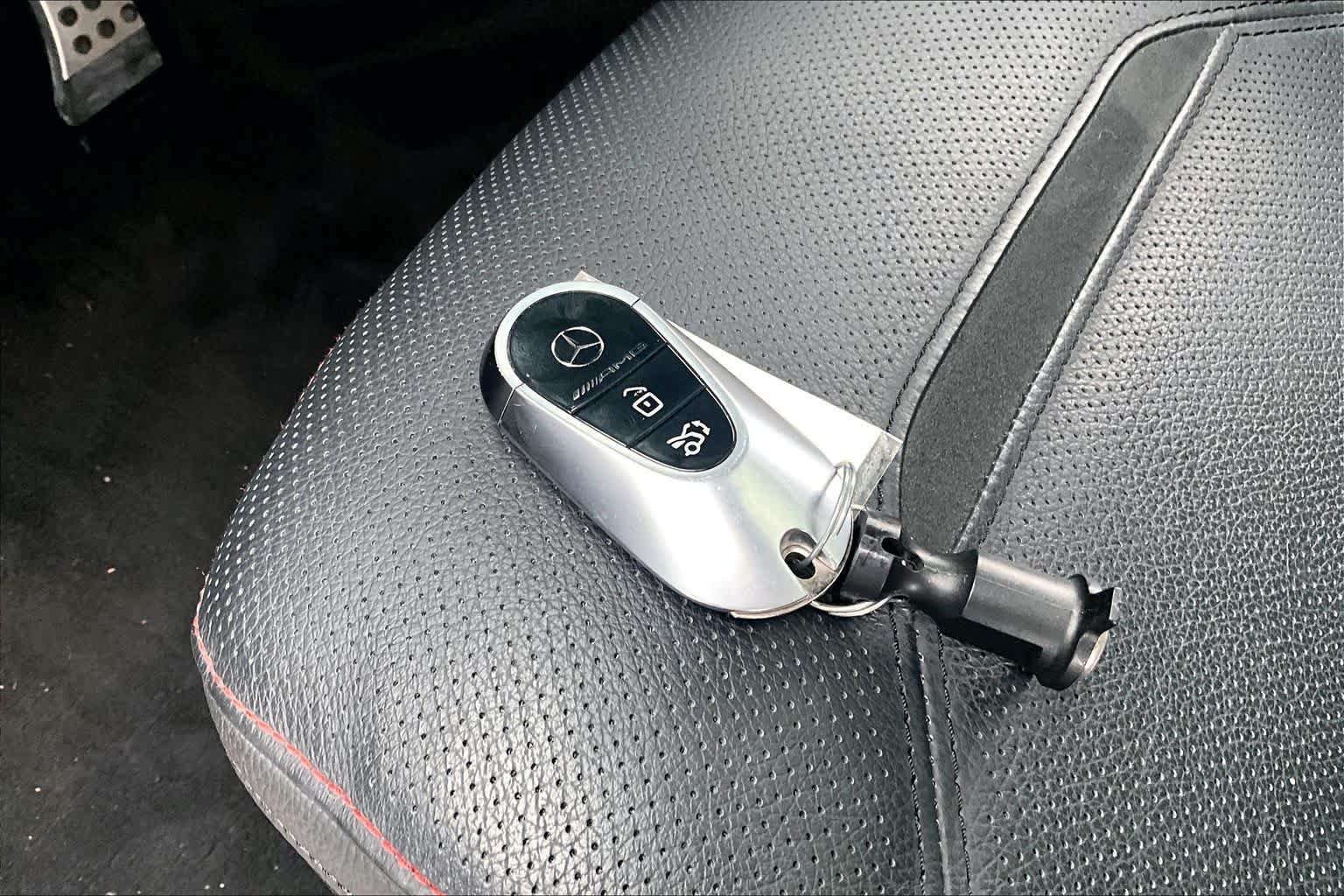 Used 2025 Mercedes-Benz GLC 43 AMG 4MATIC image 15