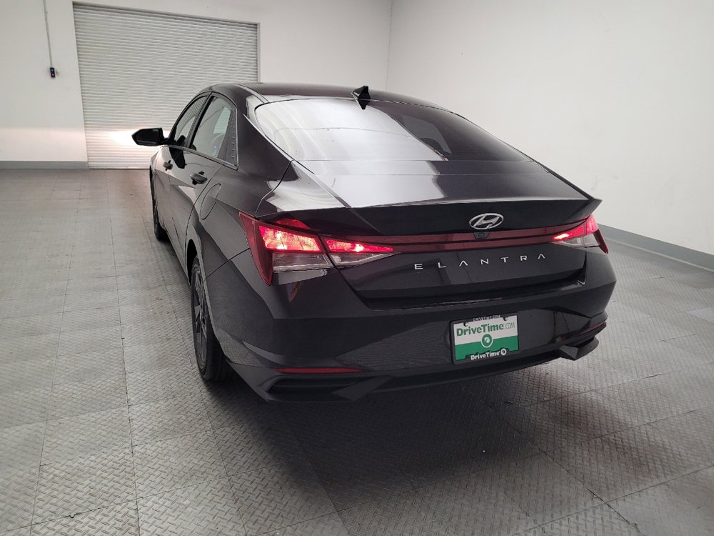 Used 2022 Hyundai Elantra SEL w/ Cargo Package image 6