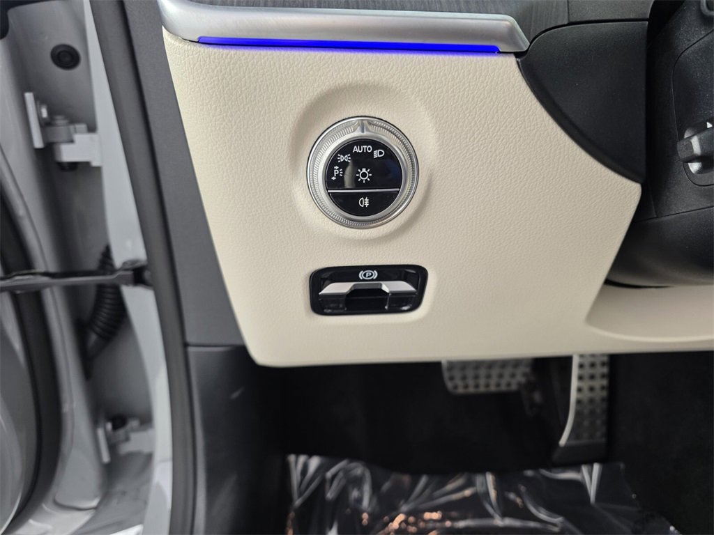 Used 2026 Mercedes-Benz CLE 300 4MATIC Cabriolet image 21